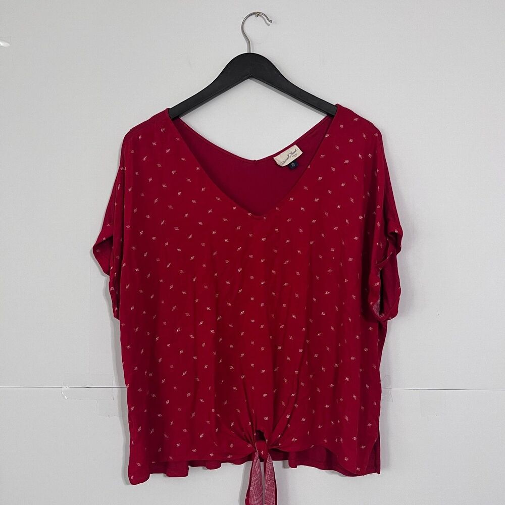 Universal Threads Womens Blouse Shirt Size 2XL Red Dotted Scoop Neck Pullover